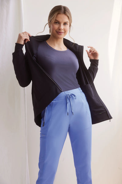 The Top Features You Need in Your Scrubs for Long Shifts