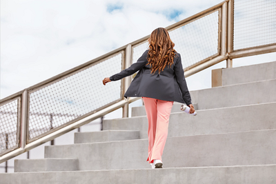 The Best Scrubs for Maternity: Comfort for Pregnant Healthcare Workers